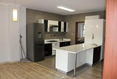 2 Bed Apartment with En Suite in Kileleshwa - 2