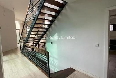 4 Bed Townhouse with En Suite in Lavington - 2