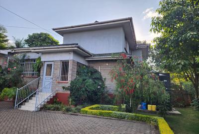 5 Bed House with En Suite at Mukoyet Road