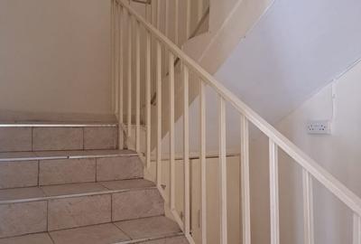 4 Bed Townhouse with En Suite in South C - 3