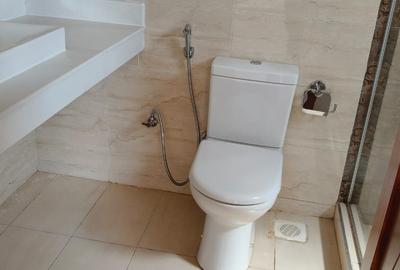 2 Bed Apartment with En Suite at Brookside - 3