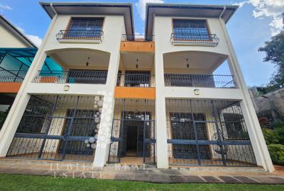 5 Bed Townhouse with En Suite in Lower Kabete