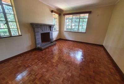 4 Bed House with En Suite at Runda