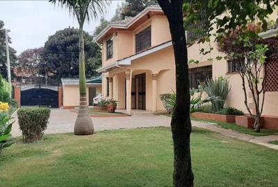 4 Bed Townhouse with En Suite in Runda