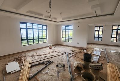 4 Bed House with En Suite at Parkplace - 3