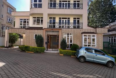 5 Bed Townhouse with En Suite at Convent Drive