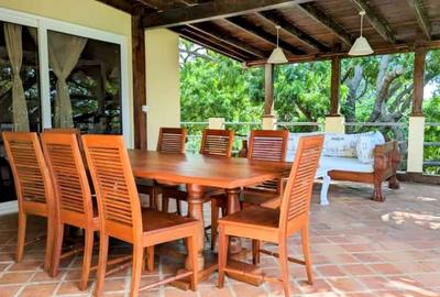 2 Bed Villa with En Suite in Malindi