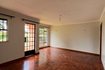 4 Bed Villa with En Suite in Runda - 2