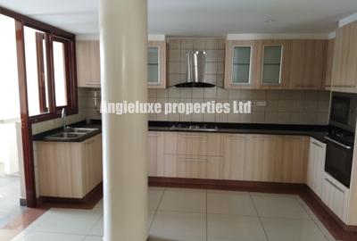 2 Bed Apartment with En Suite at Suguta Road