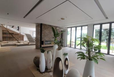 8 Bed House with En Suite in Runda - 2