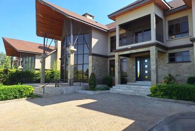 5 Bed Townhouse with En Suite in Runda