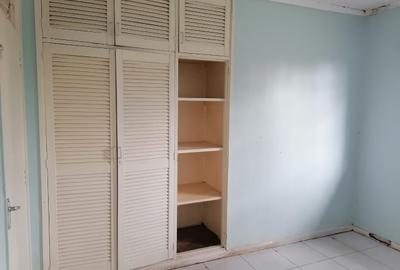 4 Bed House with En Suite in Loresho - 2