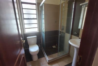 4 Bed Townhouse with En Suite in Kiambu Road - 4