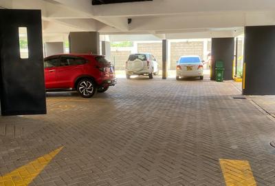 1 Bed Apartment with Swimming Pool in Garden Estate - 2