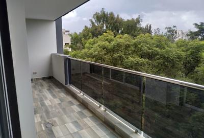 2 Bed Apartment with En Suite in Riverside