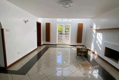 5 Bed Townhouse with En Suite in Kileleshwa