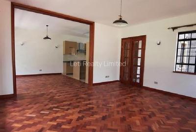 5 Bed Townhouse with En Suite in Lavington - 4