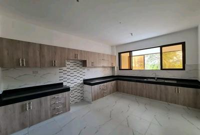 3 Bed Apartment with En Suite at Moyne Drive Nyali - 2