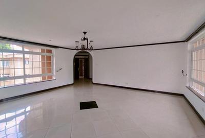 3 Bed Apartment with Borehole in General Mathenge - 2