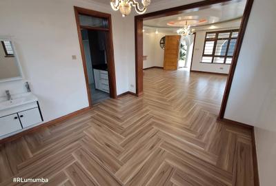 4 Bed Townhouse with En Suite in Kitengela - 4