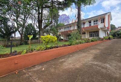 4 Bed House with En Suite in Runda - 2