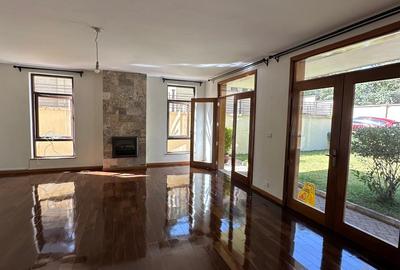 4 Bed Townhouse with En Suite in Lavington - 2