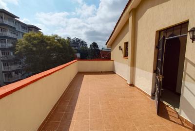 2 Bed Apartment with En Suite at Brookside