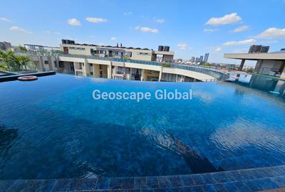 3 Bed Apartment with En Suite in Riverside