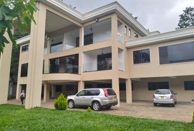 5 Bed Townhouse with En Suite in Loresho