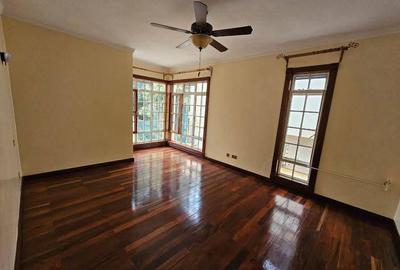 4 Bed Townhouse with En Suite at Kyuna - 4