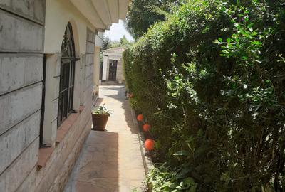 1 Bed Townhouse with En Suite in Kitisuru - 3