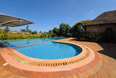 5 Bed House with Swimming Pool in Runda