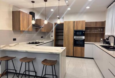 Furnished 4 Bed Apartment with En Suite in Spring Valley - 3