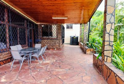 5 Bed Villa with En Suite in Kitisuru