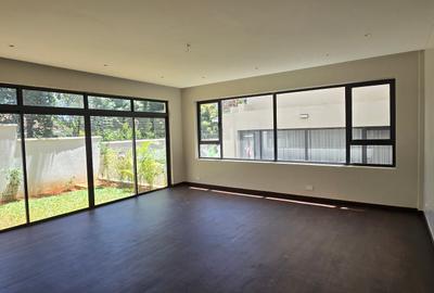 5 Bed Townhouse with En Suite at Lavington Road - 2