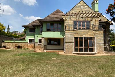 5 Bed Townhouse with En Suite in Runda