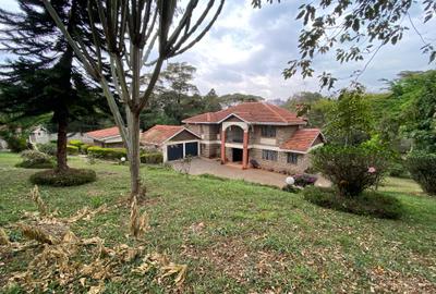 Commercial Property with Service Charge Included at Lavington