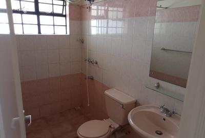 2 Bed Apartment with En Suite in Westlands Area
