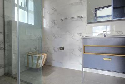 2 Bed Apartment with En Suite in Riverside - 4