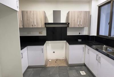 3 Bed Apartment with En Suite in Kileleshwa - 3