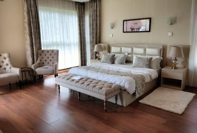 5 Bed House with En Suite at Runda Un - 2