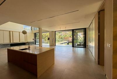 5 Bed House with En Suite in Kitisuru - 3