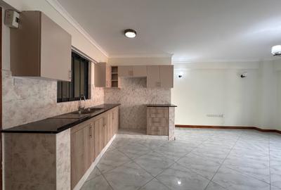 1 Bed Apartment with En Suite at School Lane - 3