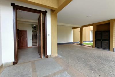 5 Bed Townhouse with Staff Quarters in Lavington