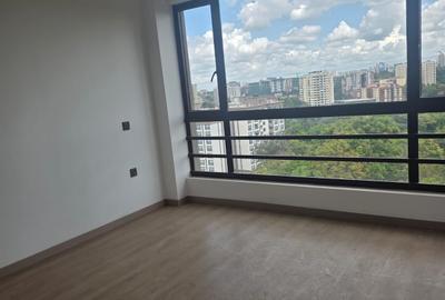 2 Bed Apartment with En Suite in Riverside - 4