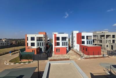 4 Bed House with En Suite in Membley - 3