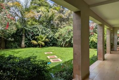 5 Bed Townhouse with En Suite at Lavington Green - 4