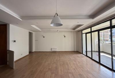 3 Bed Apartment with En Suite in Rhapta Road