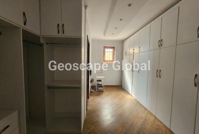 4 Bed House with En Suite in Muthaiga - 4