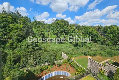 3 Bed Apartment with En Suite in Nyari